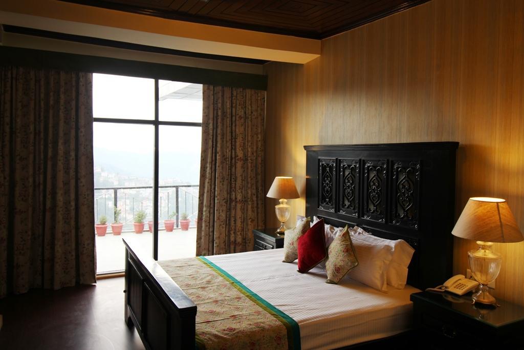 Hotel The Oaktree House à Shimla Extérieur photo